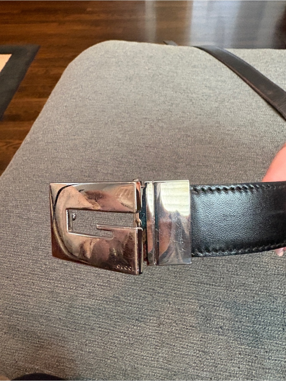 Gucci Black Leather Men's Belt with Polished Silver Buckle